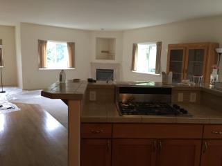 6218 154th Ave, Redmond WA  98052-4724 exterior