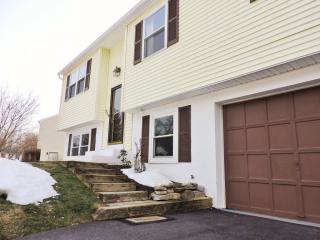 253 Park Dr, Downingtown, PA 19335-2167