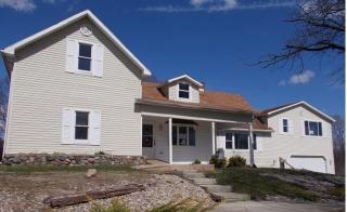 304 Walnut St, Claypool, IN 46510-9288