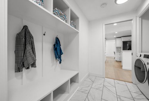 5 Elizabeth Cir, Mashpee MA 02649-2295 exterior