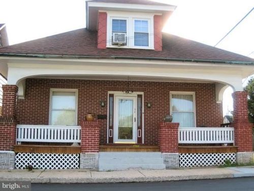 34 Duke St, Hummelstown, PA 17036-1308