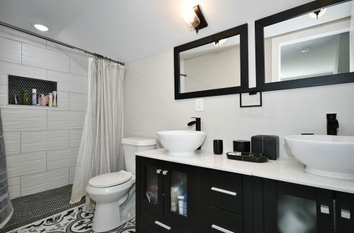 139 42nd St, Pittsburgh PA  15201-3136 exterior