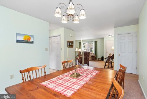 2 Wesley Dr, Carlisle, PA 17015-4377