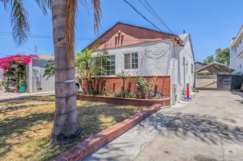 1527 214th St, Torrance, CA 90501-2904
