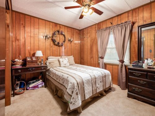 8090 Rdg Rd, Zanesville OH  43701-7869 exterior