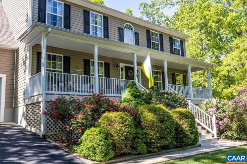 12 Seminole Trl, Bybee VA  22963-3157 exterior