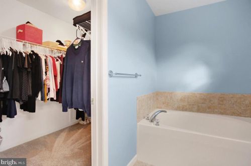 1816 Serene Way, Lancaster PA  17602-7001 exterior