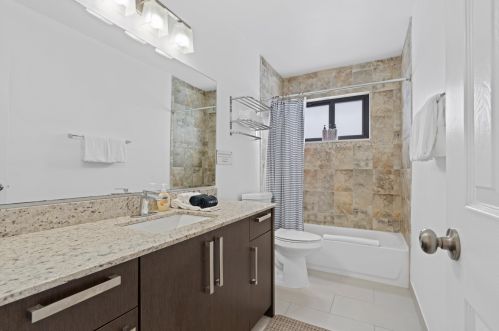 1831 56 Ave, Hollywood FL exterior