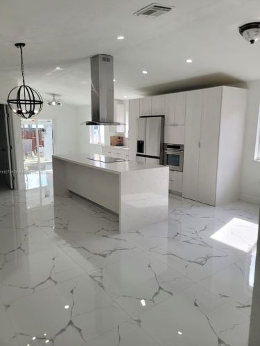 3146 78th St, Hialeah, FL 33018-3846