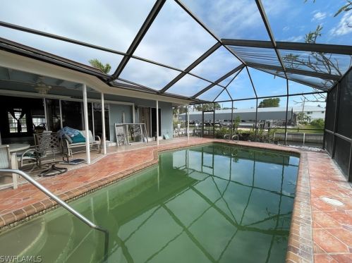 4715 Swordfish St, Bonita Springs, FL 34134-7117