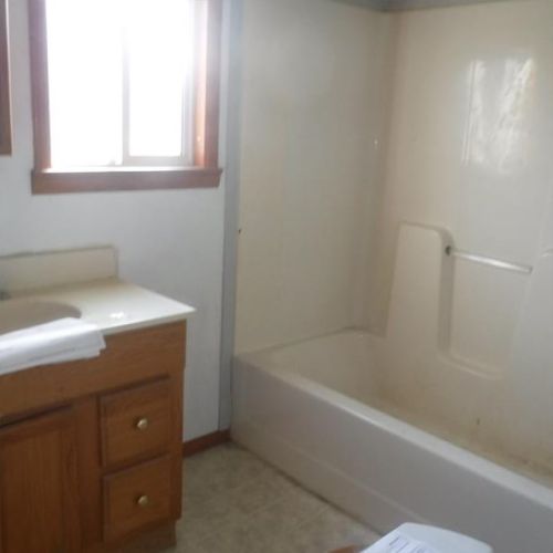 1811 2nd St, South Connellsville, PA 15425-5306
