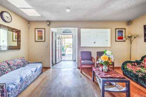 19011 Enslow Dr, Long Beach, CA 90746-2027