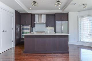 26 Eton Row, Union City, NJ 07086-6779