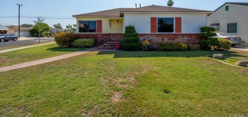 3780 Snowden Ave, Long Beach, CA 90808-2225
