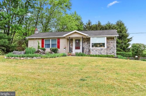 313 Rake Rd, Centre, PA 19541-9220