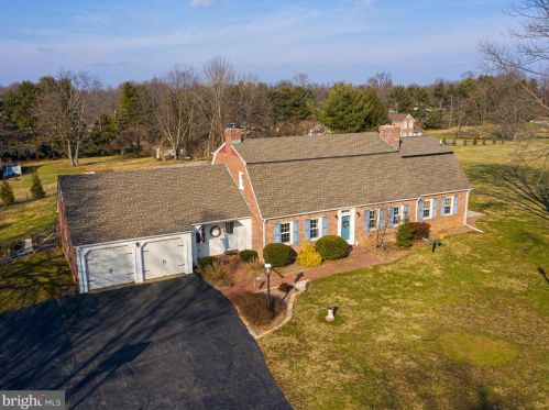 1601 Valley Rd, Newtown Square, PA 19073-2712