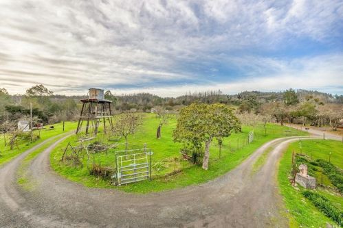 2151 Schultz Rd, Santa Rosa CA  95452-9073 exterior