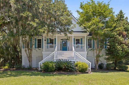 1532 Oaklanding Rd, Mount Pleasant, SC 29464-3834