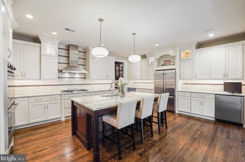 238 Valley Ridge Rd, Haverford PA  19041-2029 exterior