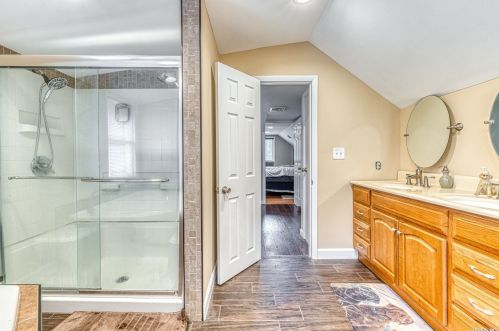 442 Deep Hole Rd, Baiting Hollow NY  11933-1455 exterior