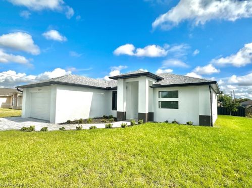 4125 19th Pl, Cape Coral FL  33904-8037 exterior