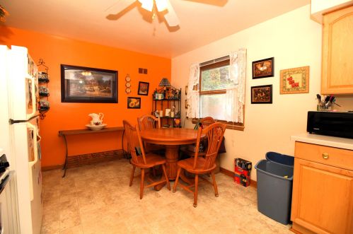 2524 63, Milwaukee WI 53219-2627 exterior