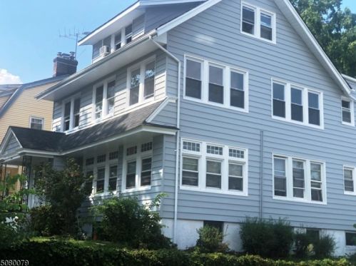2 Vernon Pl, East Orange, NJ 07017-4410