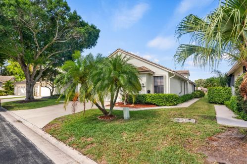 4789 Brighton Lakes Blvd, Boynton Beach, FL 33436-4836