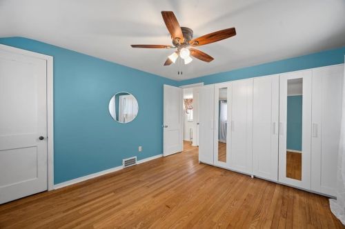 344 Spg Vly Rd, Pittsburgh PA 15243-1418 exterior