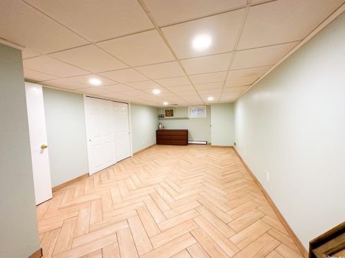 3 Josephine Ln, Northport NY  11768-2706 exterior