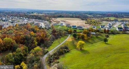 518 Cranes Gap Rd, Carlisle PA  17013-9602 exterior