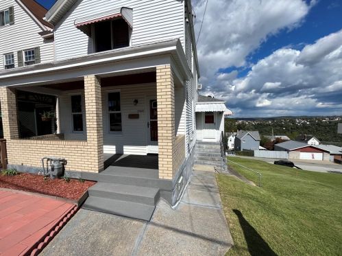 1905 Myer Ave, Mckeesport, PA 15133-3243