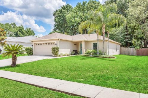 1614 Stefan Cole Ln, Apopka, FL 32703-4695