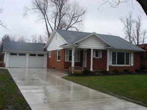 108 Monroe Dr, Buffalo, NY 14221-6869