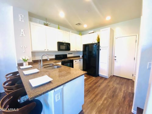 3621 Leslie Dr, Gilbert AZ  85296-2863 exterior