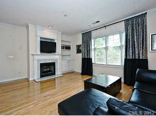 4711 Hill View Dr, Charlotte, NC 28210-2331