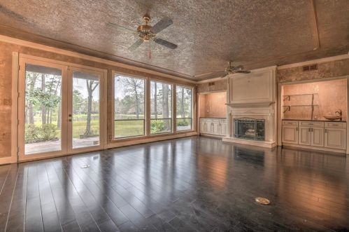 4803 Big Falls Dr, Humble, TX 77345-1607