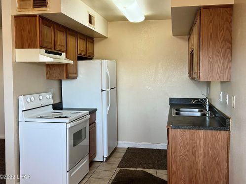 100 Mulberry Ave, Lake Havasu City, AZ 86403-6812