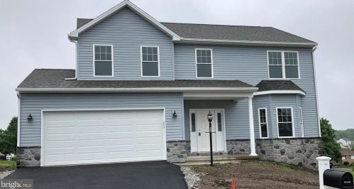165 Champions Dr, York Haven, PA 17370