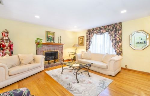 40 Jacobus Ave, Little Falls NJ  07424-2305 exterior