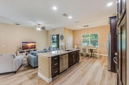 3271 Lemon Ln, Naples FL  34120-1442 exterior