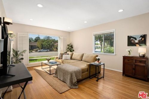 2932 Magnolia Ave, Long Beach, CA 90806-1440