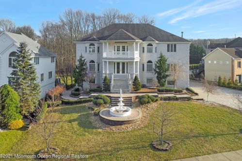 108 Valesi Dr, Morganville, NJ 07751-1067