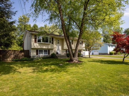 107 Jefferson Rd, Montgomery, NY 12549-1603