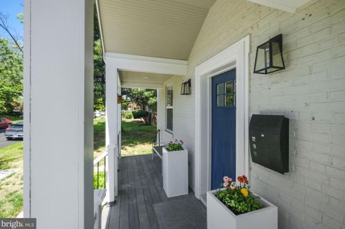 4419 19th Pl, Washington, DC 20018-3321