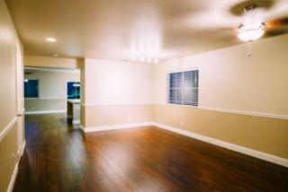 5232 Hoxie Ave, Fresno, CA 93725-4051