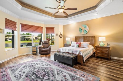 7038 Great Falls Cir, Boynton Beach FL  33437-3998 exterior