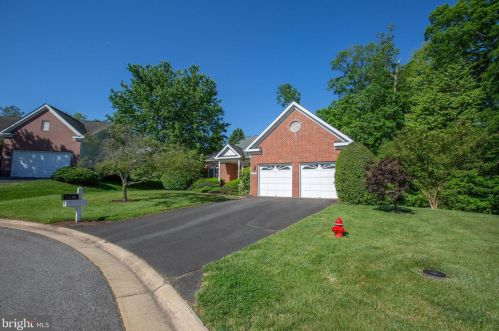 4204 Crooked Stick Ct, Fredericksburg VA  22408-9215 exterior