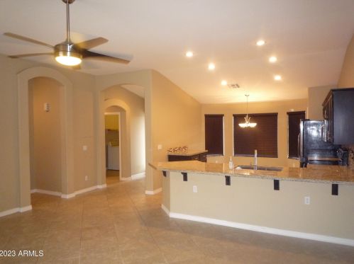 16804 20th St, Phoenix, AZ 85022-2968