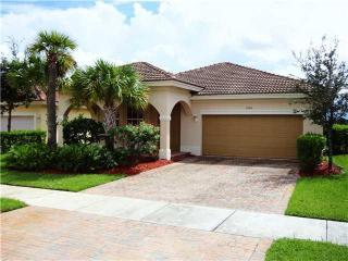 1764 Jamesport Dr, Fort Pierce FL  34953-4355 exterior